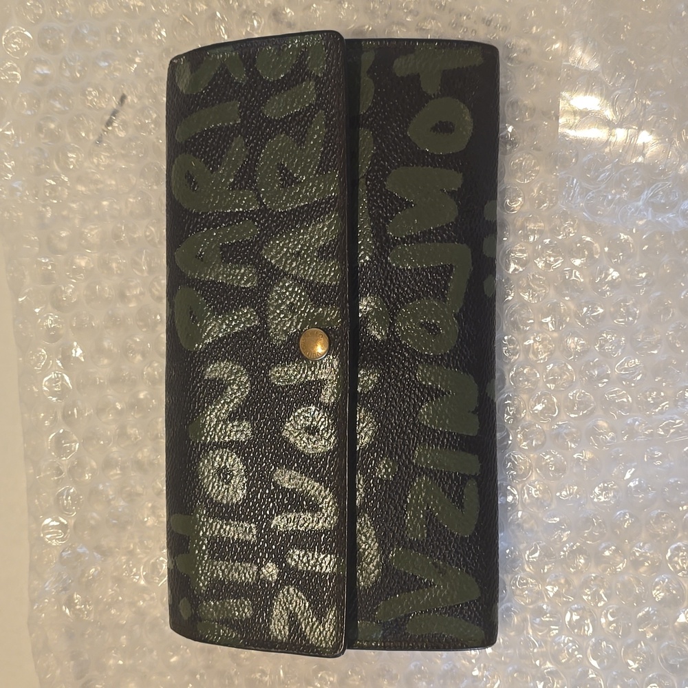 Louis Vuitton monogram khaki graffiti Sarah wallet by Stephen sprouse